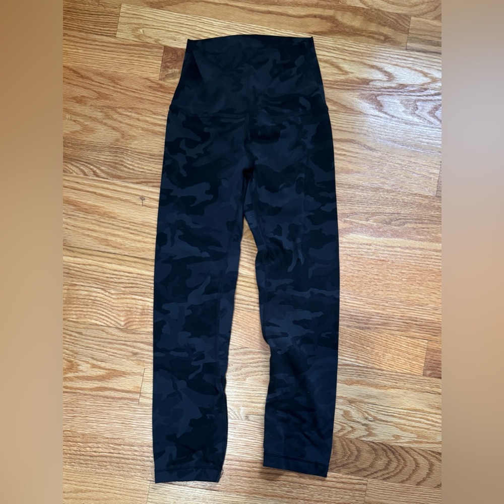 lululemon black camo leggings size 0